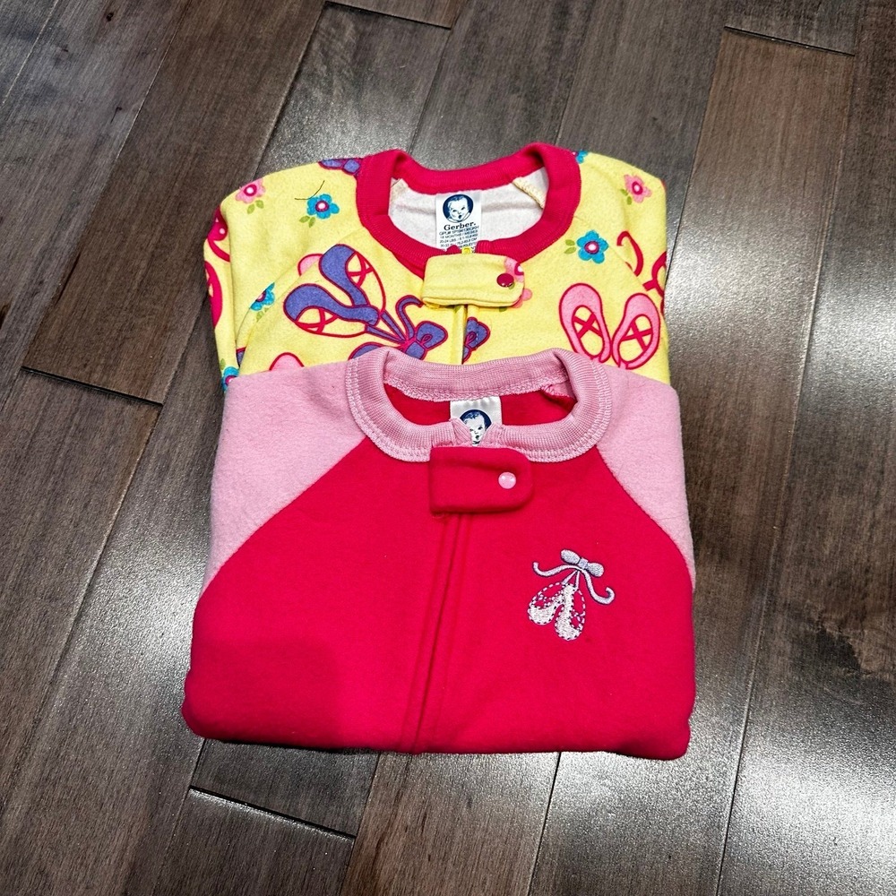 Baby Gerber‎ Pajama Set Size 18 Months NWT